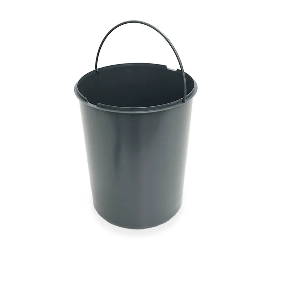 Affaldsspand på 13 liter i sort plast med hank
