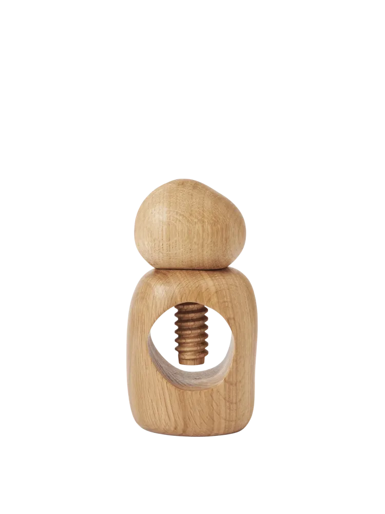 Cairn Nut Cracker - Oak Ferm Living - DK