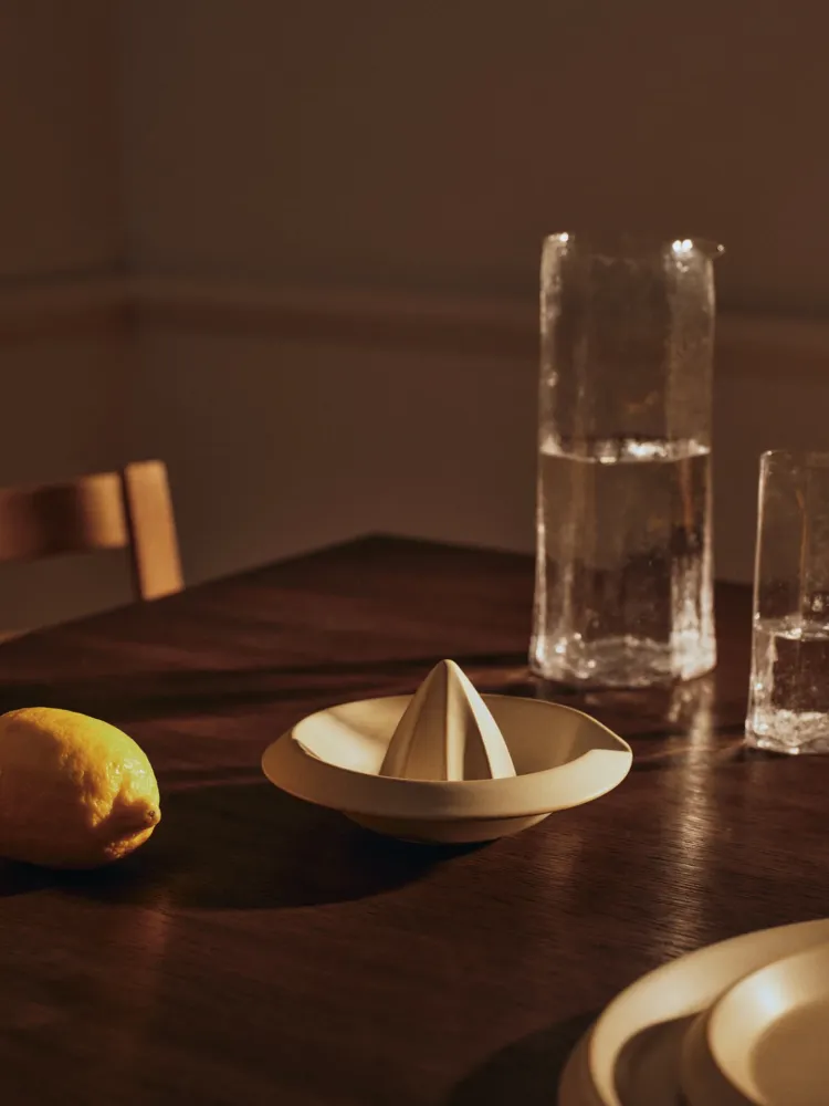 Erena Citrus Juicer - Cream Ferm Living - DK