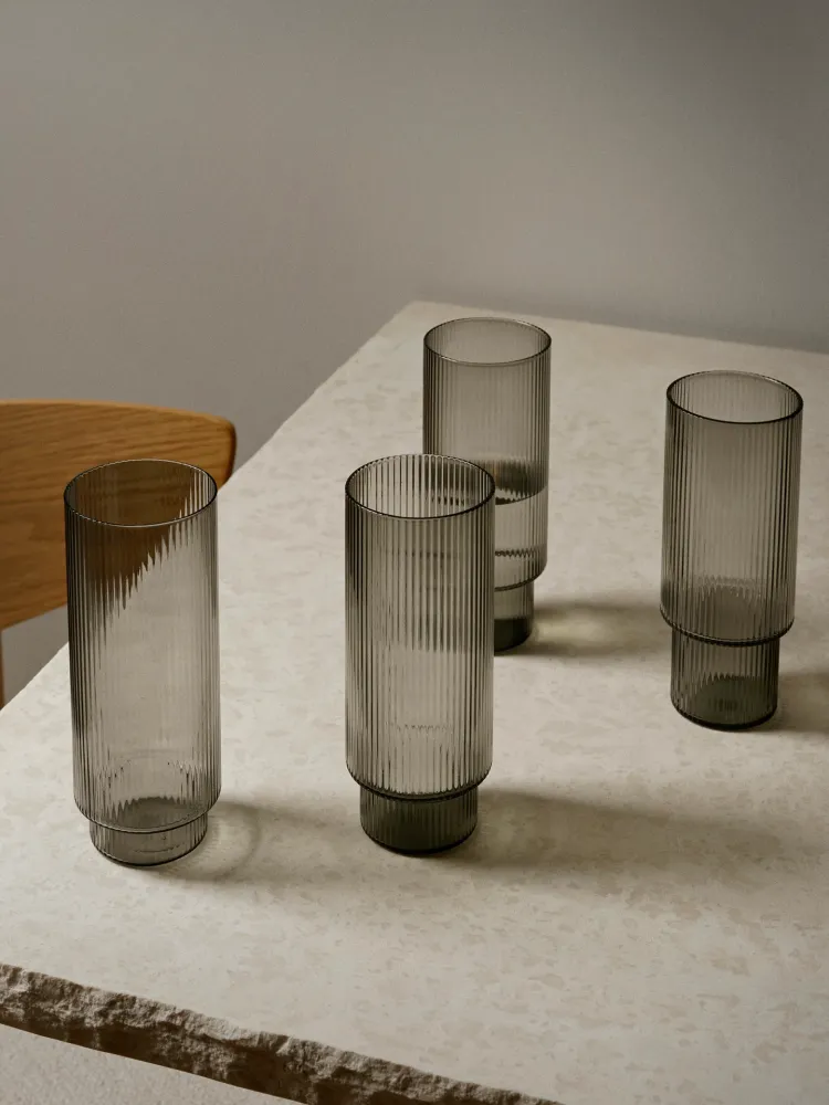 Ripple Long Drink Glasses - Set 4 - Smoked Grey Ferm Living - DK