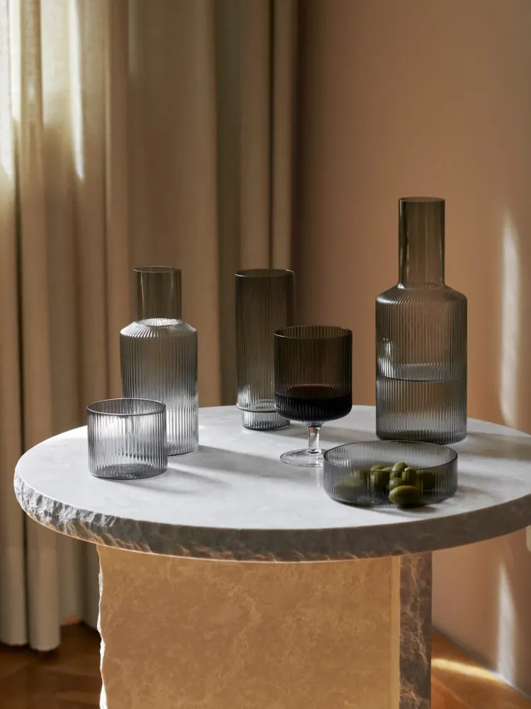 Ripple Carafe - Smoked Grey