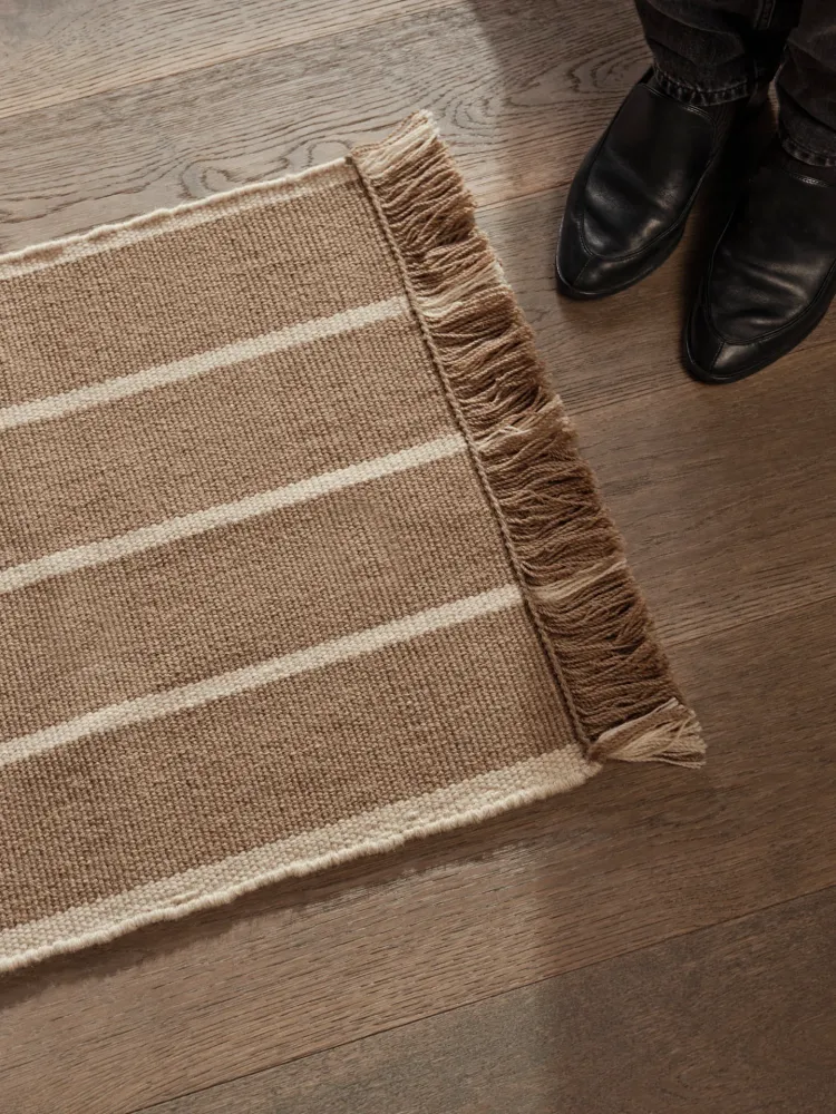 Calm Kelim Mat - Dark Sand/Off-White Ferm Living - DK