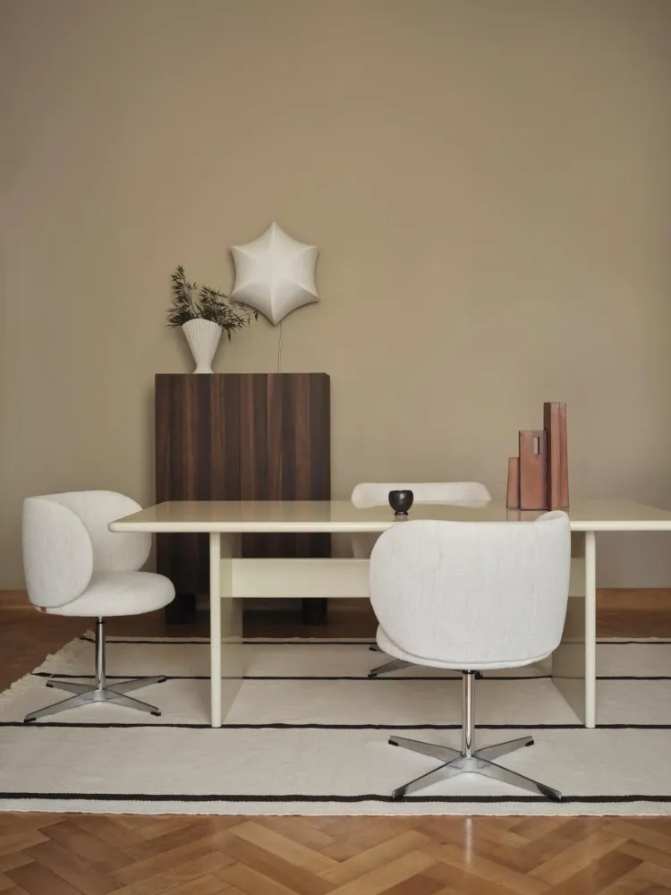 Calm Kelim Rug - Off-White/Coffee 140 Ferm Living - DK
