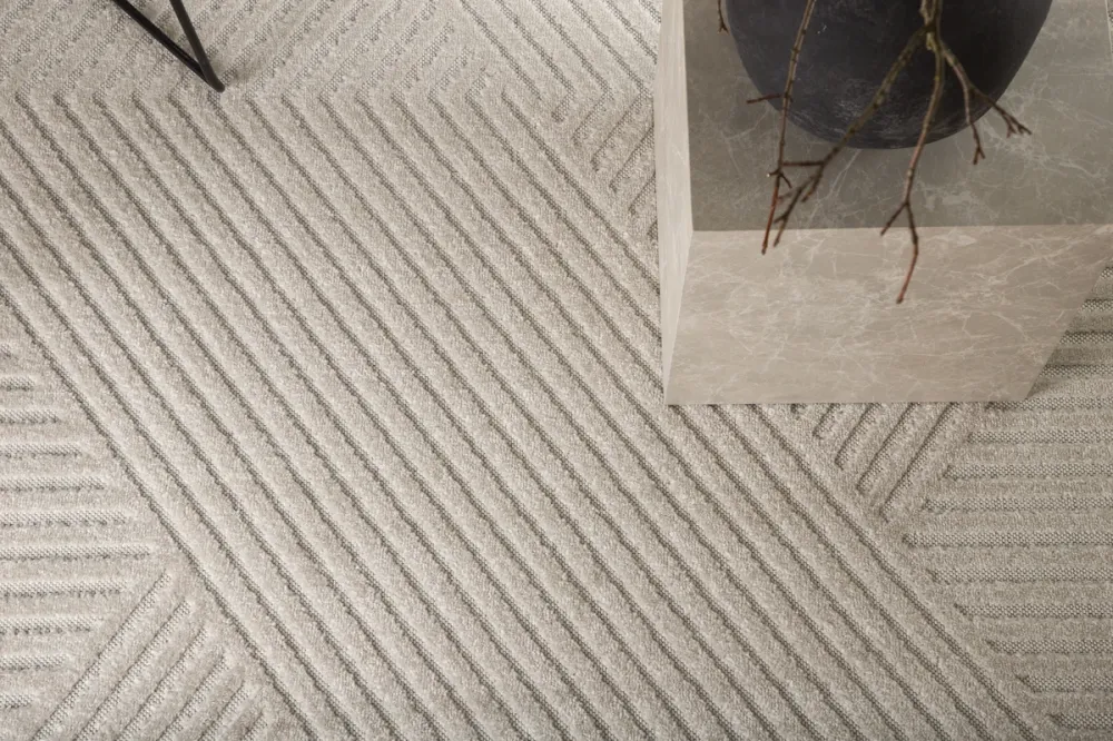 Aron tæppe - Snow Navy Stripe 80x250
