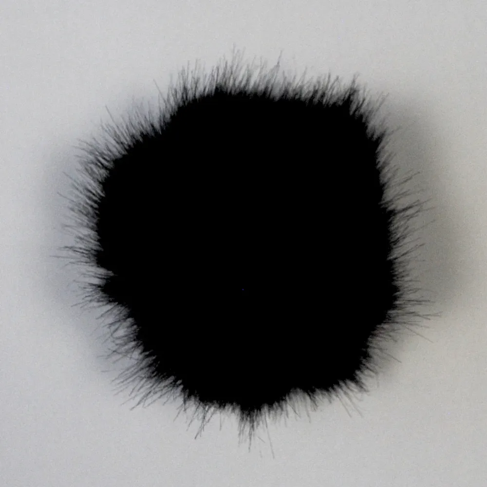 Onyx, pompon i poly/akryl (120 mm), Villy Jensen