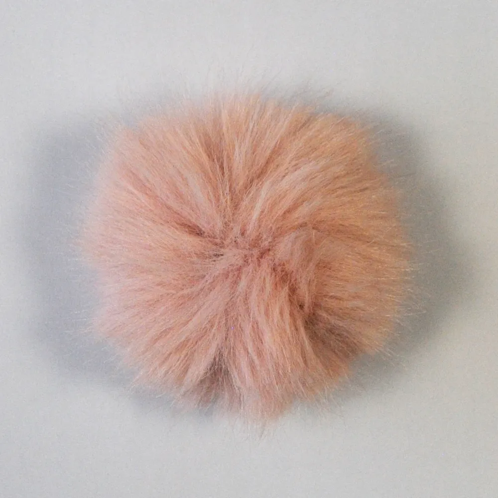 Rosa, pompon i poly/akryl (120 mm), Villy Jensen