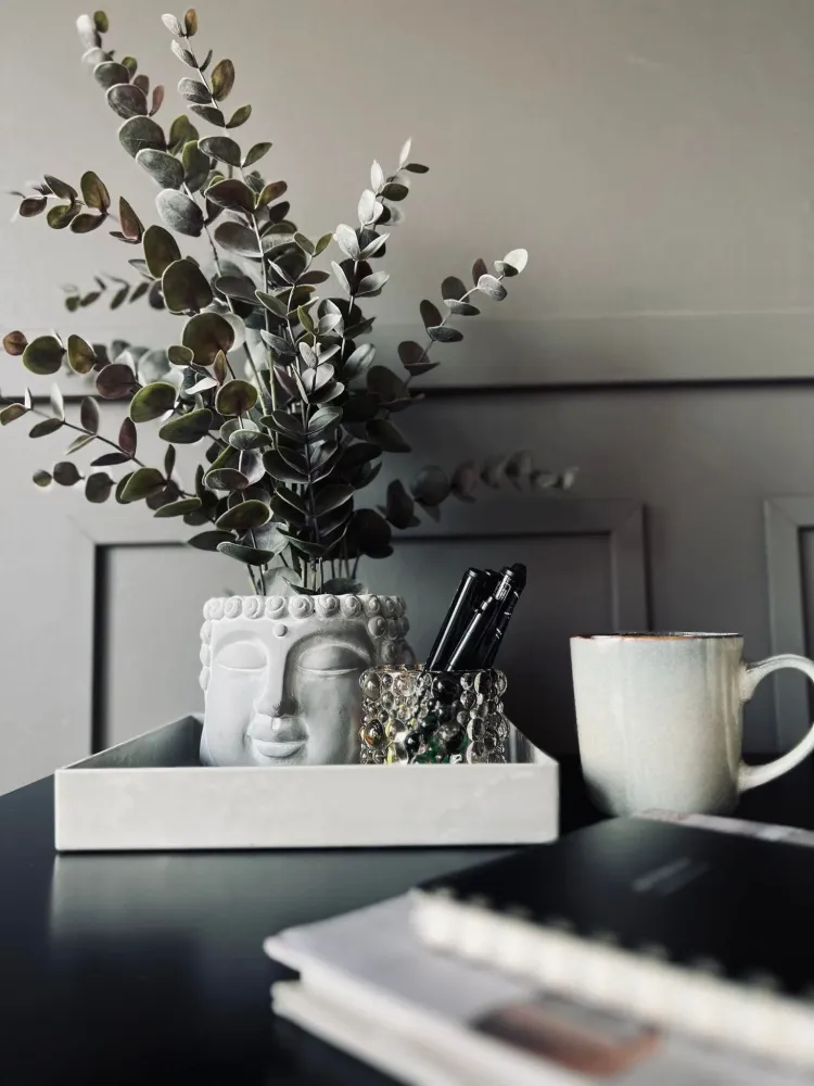 Bakke i beton look - Mellem STONE