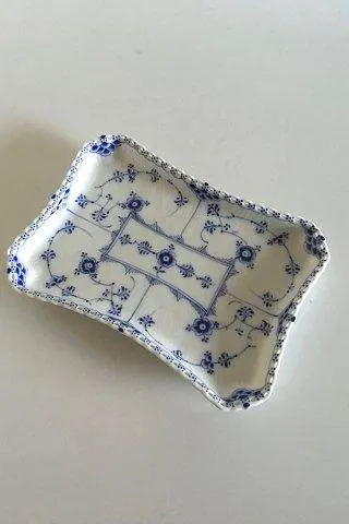 Royal Copenhagen Musselmalet Helblonde Fad No. 1195
