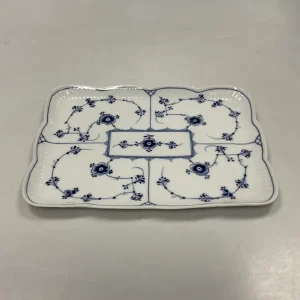 Royal Copenhagen Musselmalet Riflet Bakke No. 367