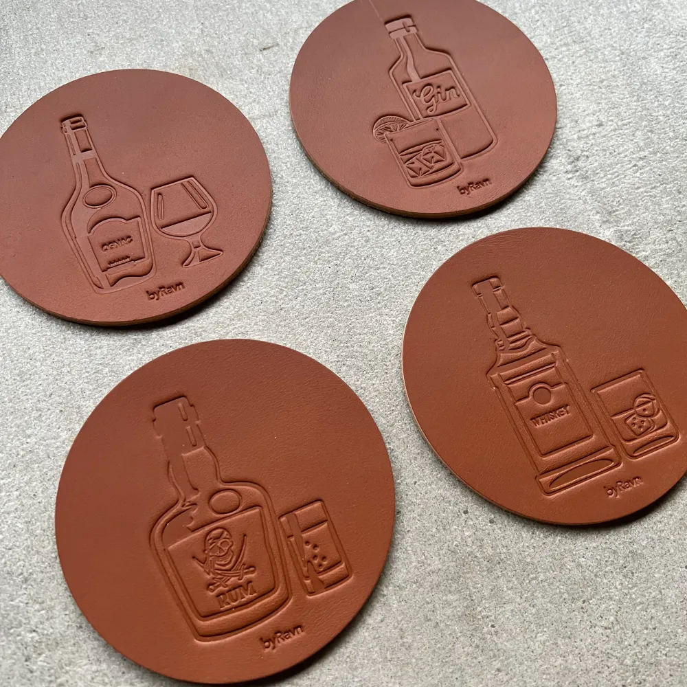 Coasters - Whisky, rom, cognac og gin (4 stk) Roed