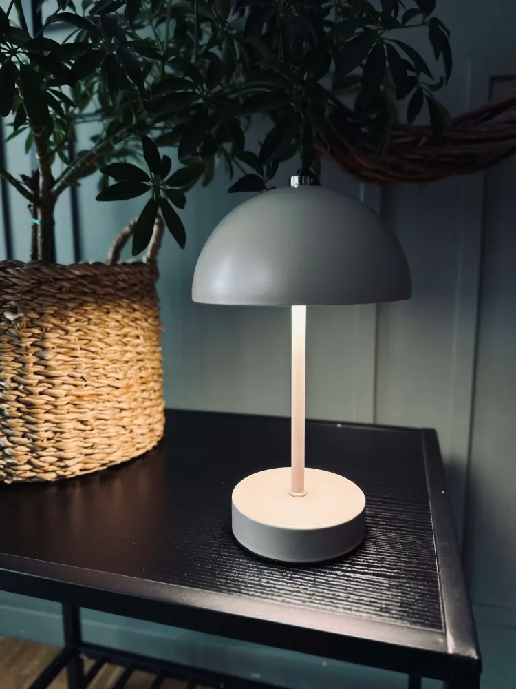 Bordlampe med touch - Sand