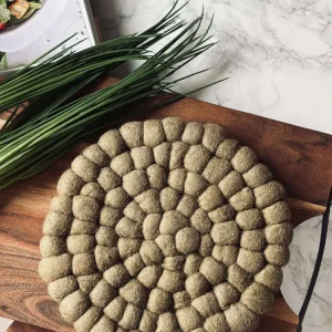 Bordskåner DOTS - Taupe uld