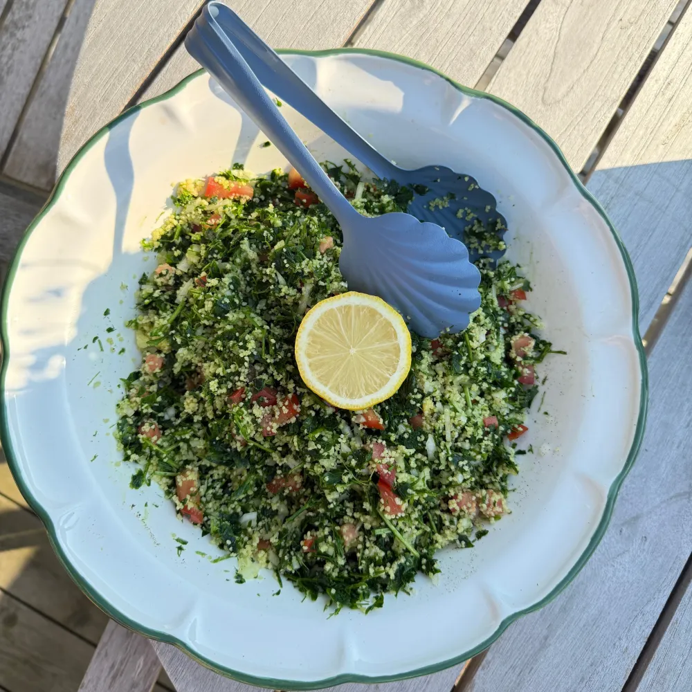Salad Bowl Dark Green Line