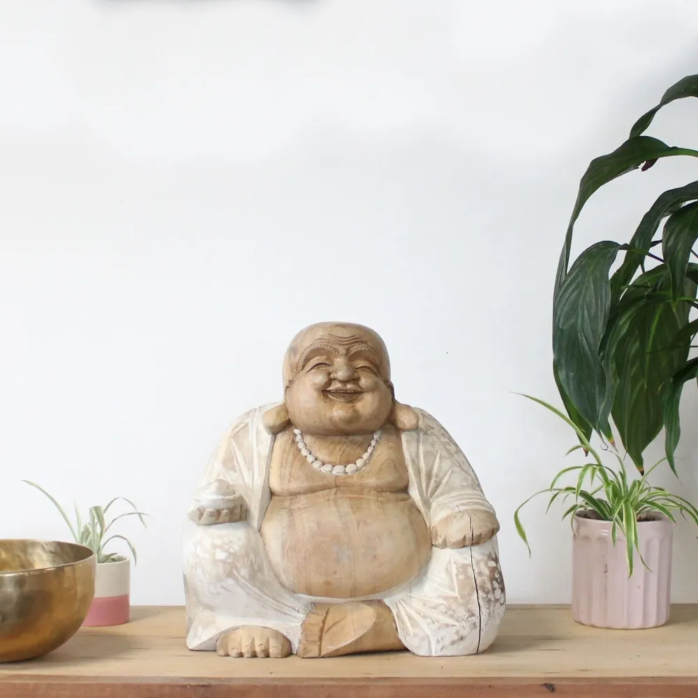 Glad Buddha Statue Håndskåret Hvidvasket Træ 30cm