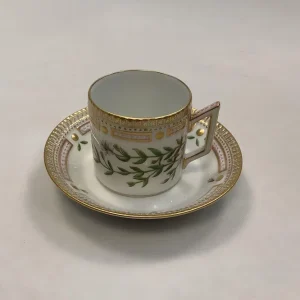Royal Copenhagen Flora Danica Chokoladekop No 20/3512