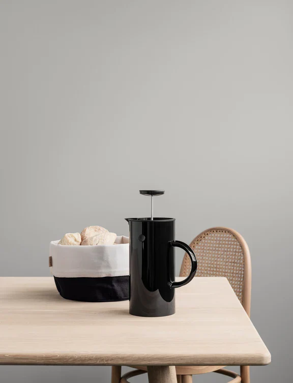 Stelton - EM77 stempelkande 1 l. black