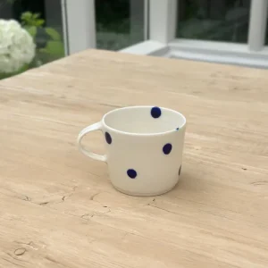 Ann-Louise Roman kaffekop - store blå prikker 2 Filters