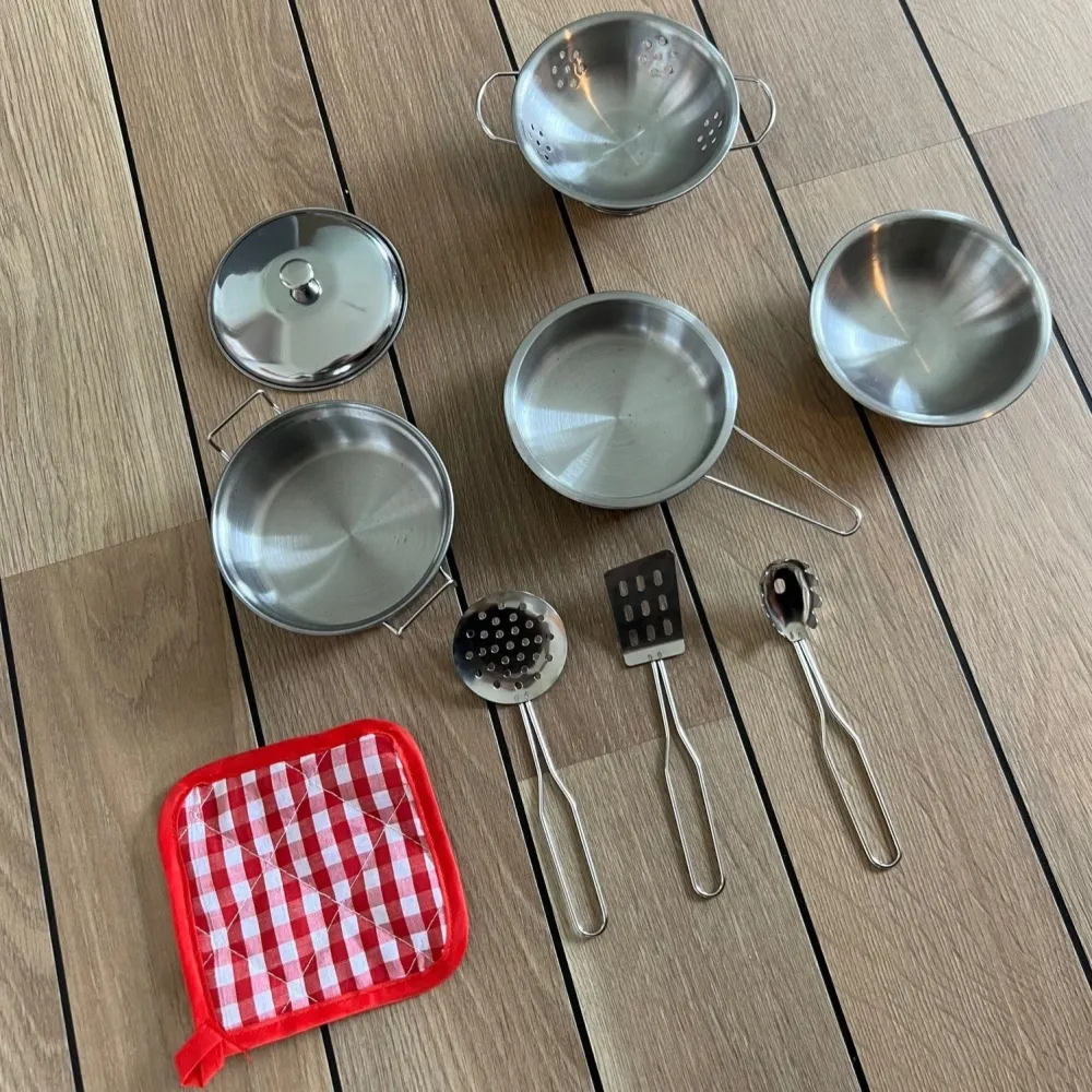 Legeservice - Grydesæt i hardened - 8 dele.