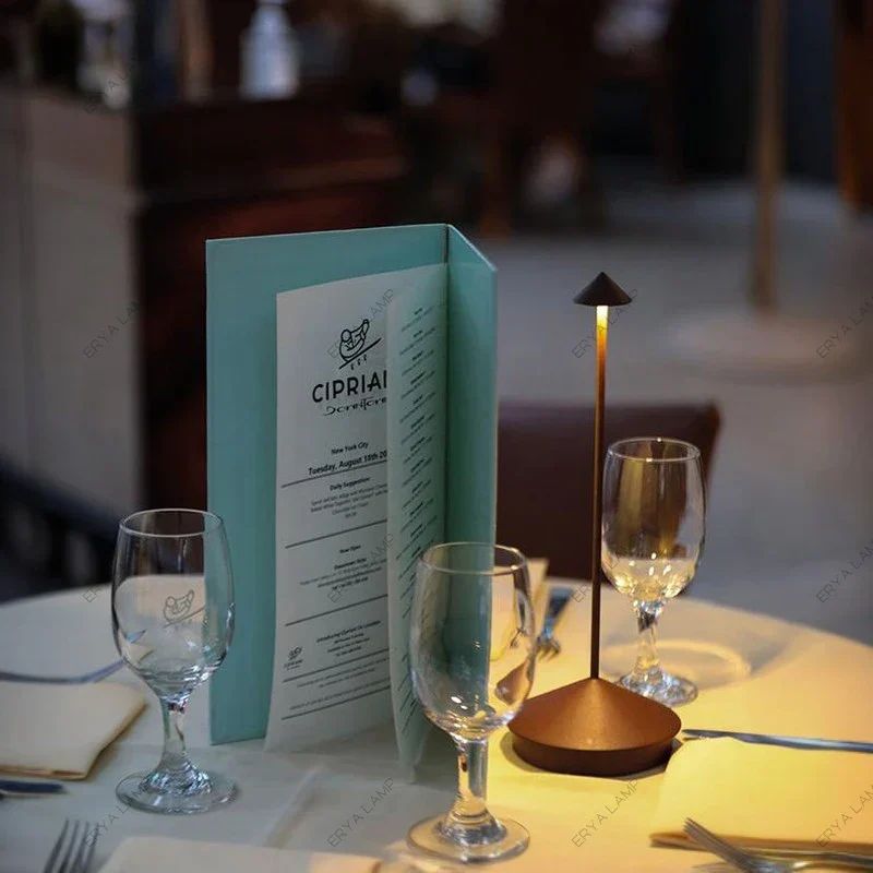 Dineart glow - kreativ spisebordslampe Outdoor Dining Hvid