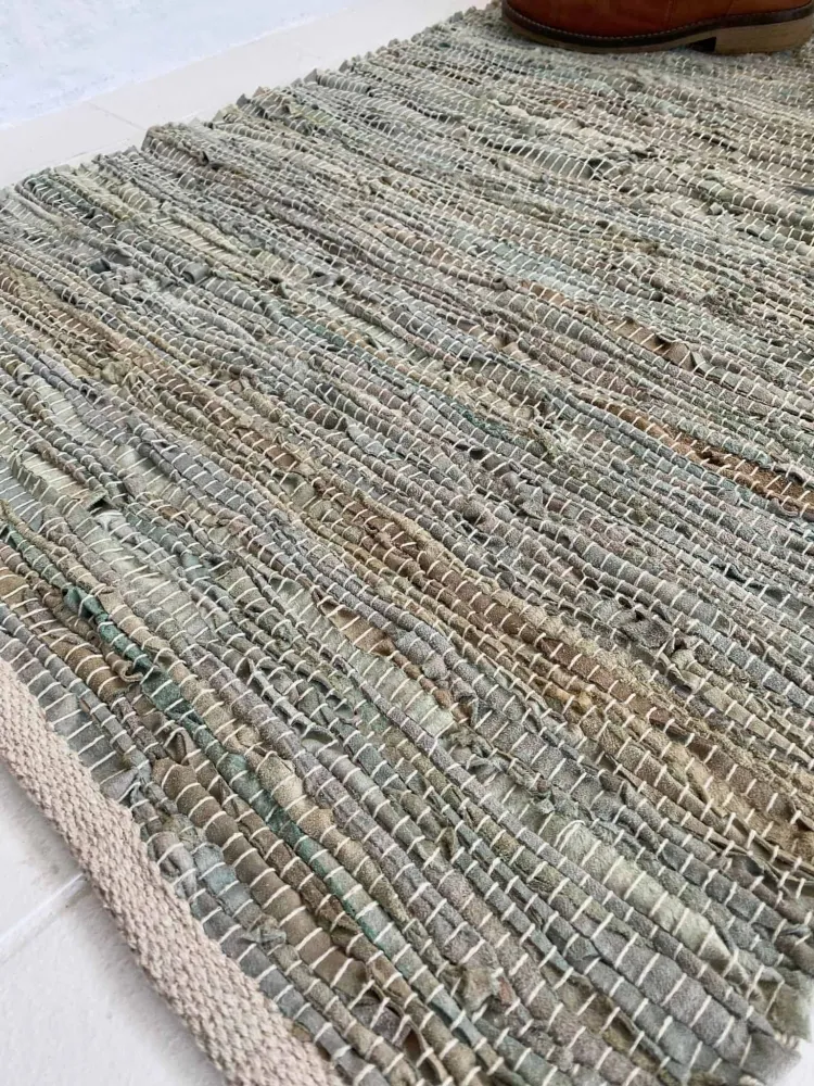 Dørmåtte / skindtæppe - Duset grøn 90x60