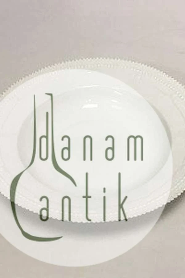 Royal Copenhagen Hvid Flora Danica Perlestel Dyb Tallerken No 3546
