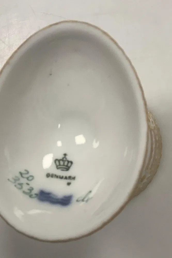Royal Copenhagen Flora Danica Æggebæger No 20/3530 eller nyt nummer 696