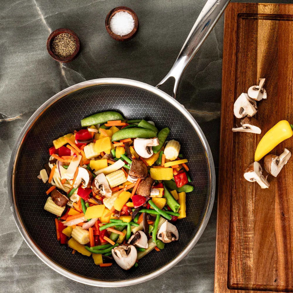 Hybrid Wok Ø28cm Morning Routine