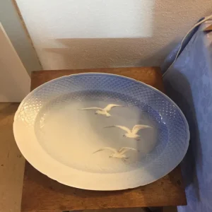 Bing & Grøndahl. Måge uden guld, Ovalt fad 39,5 cm. #15