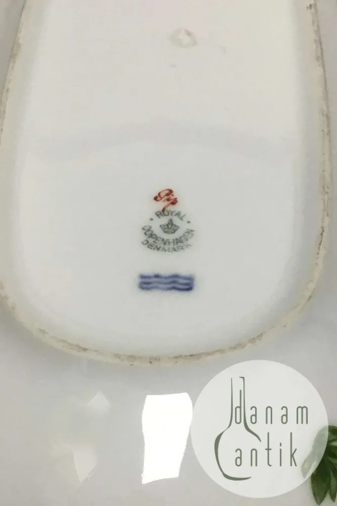 Royal Copenhagen Bellis og Følfod Rouladefad No 9442