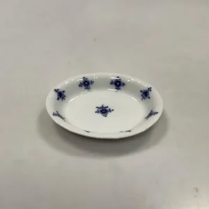 Royal Copenhagen Musselmalet Riflet Lille fad No 1964