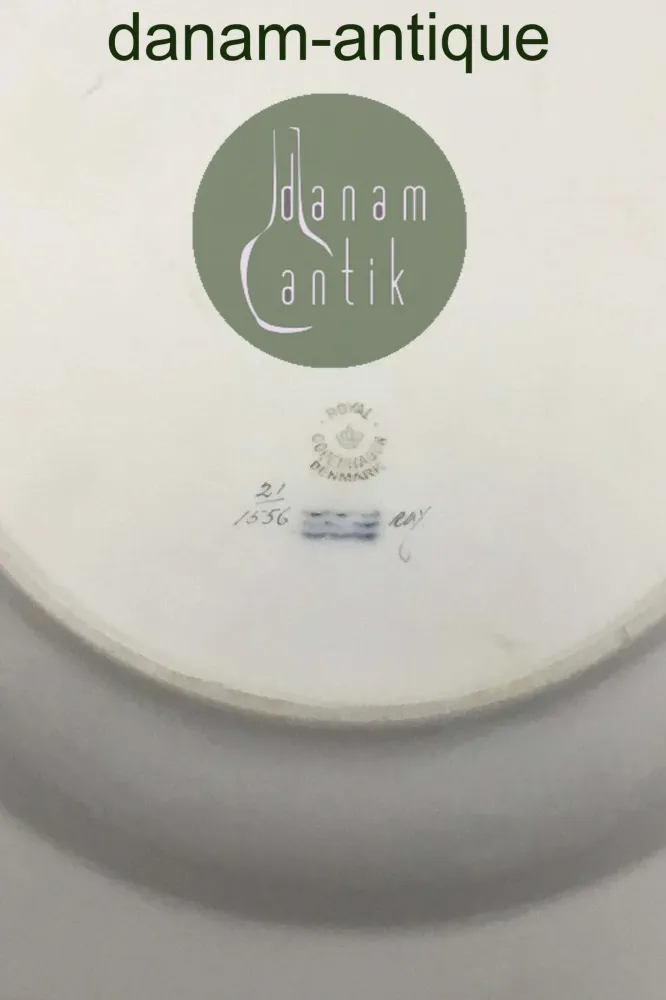 Royal Copenhagen Sirius Stort ovalt fad No 1556