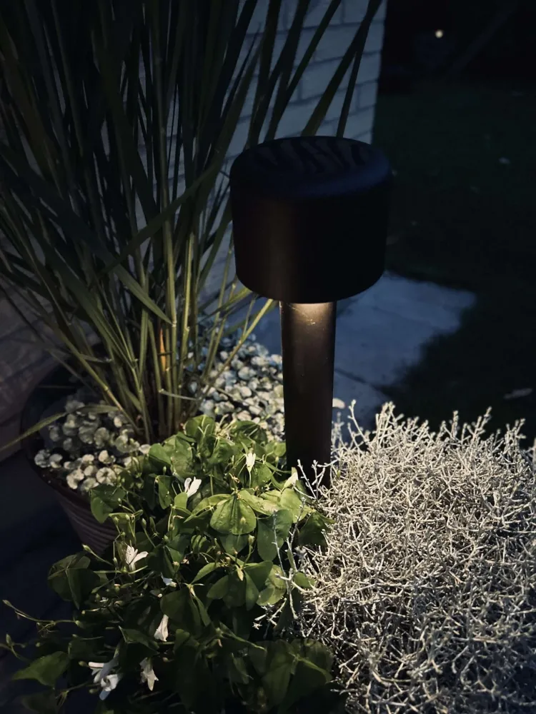 Bedlampe med solceller