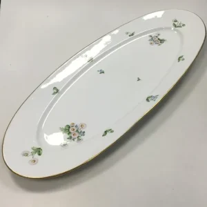 Royal Copenhagen Bellis og Følfod Fiskefad No 9012