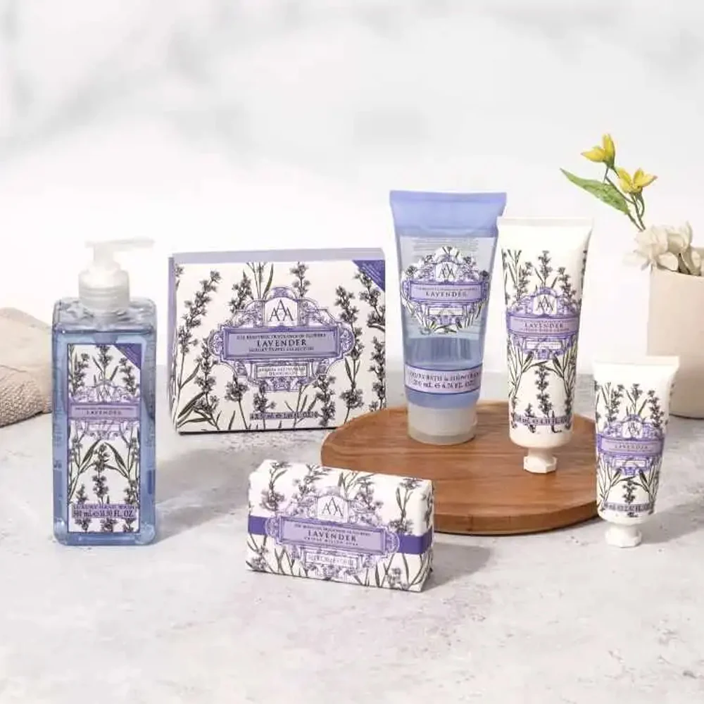 Aromas Artesanales de Antigua Bath & Body Collection Lavendel