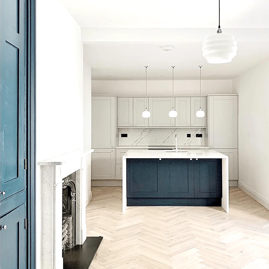 RIPPLE OPALINE PENDANT SKYGGE MEDIUM DYKE & DEAN