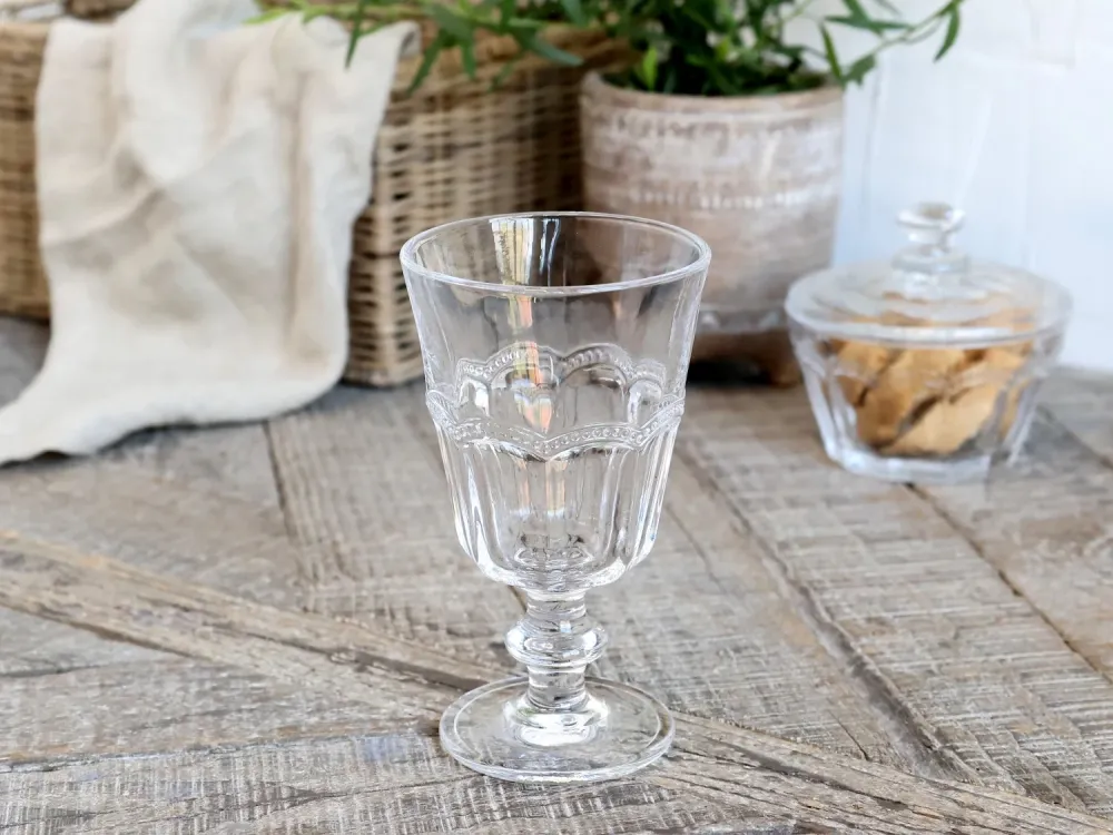 Chic Antique - Antoinette Vinglas med Perlekant, 6 stk.