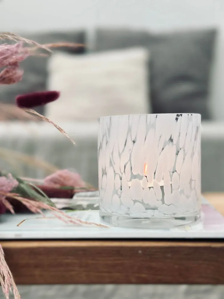 Fyrfadsstage i mundblæstglas White