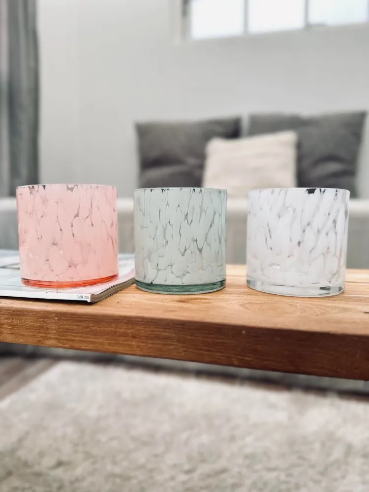 Fyrfadsstage i mundblæstglas White