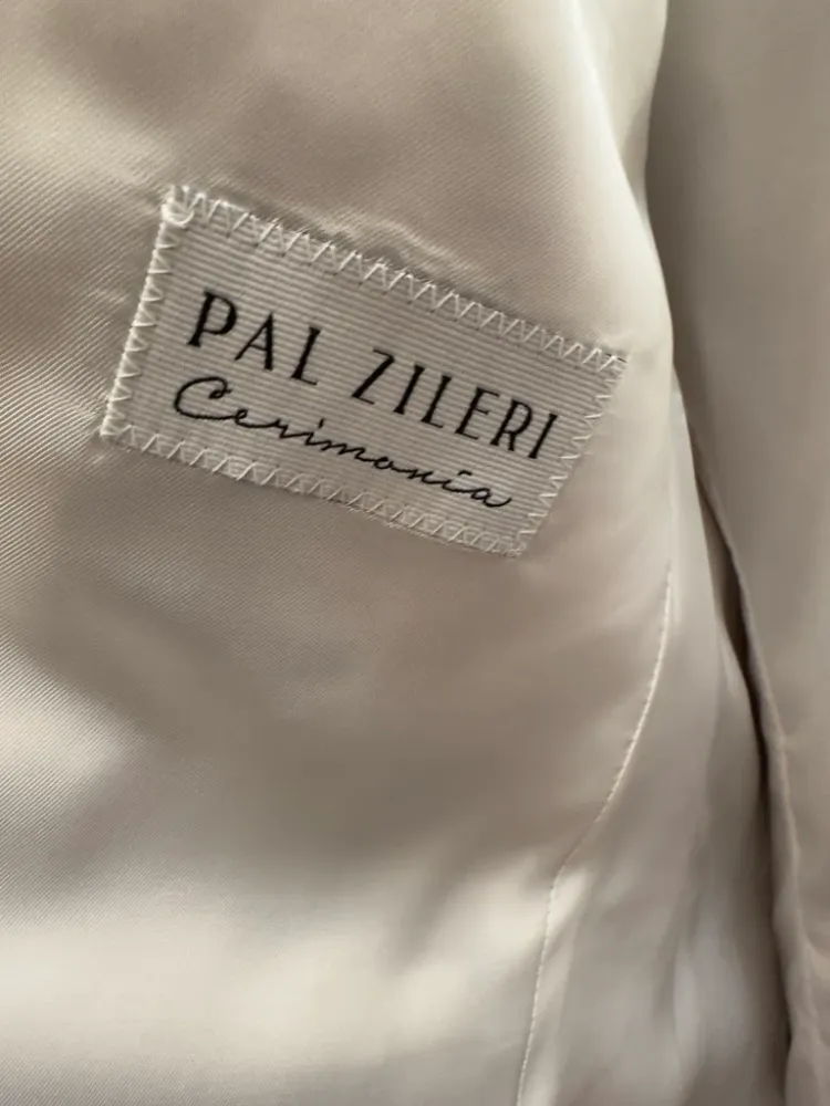 Gylden dinnerjacket med paisley mønster og spidsrevers med silke 50