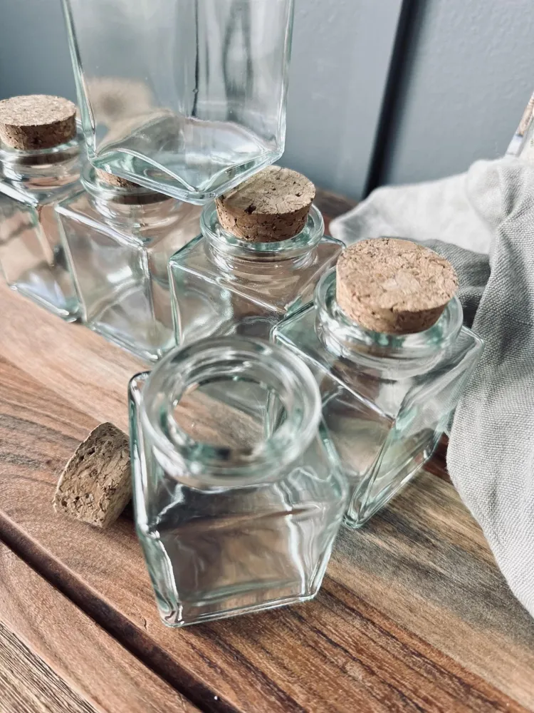 Krydderiglas m. kork 80ml – pakke med 6 stk