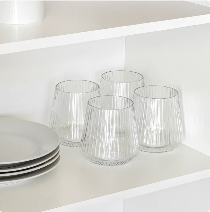 Stilrene plastikglas til hverdag og fest - 4 stk