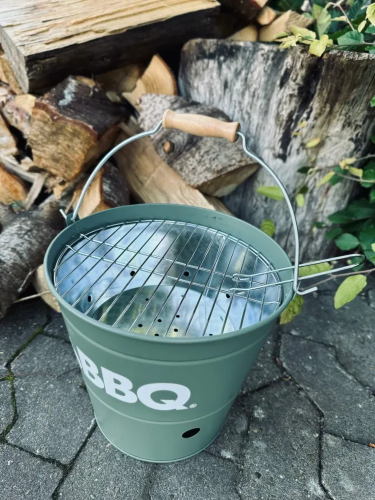 BBQ BUCKET GRILL
