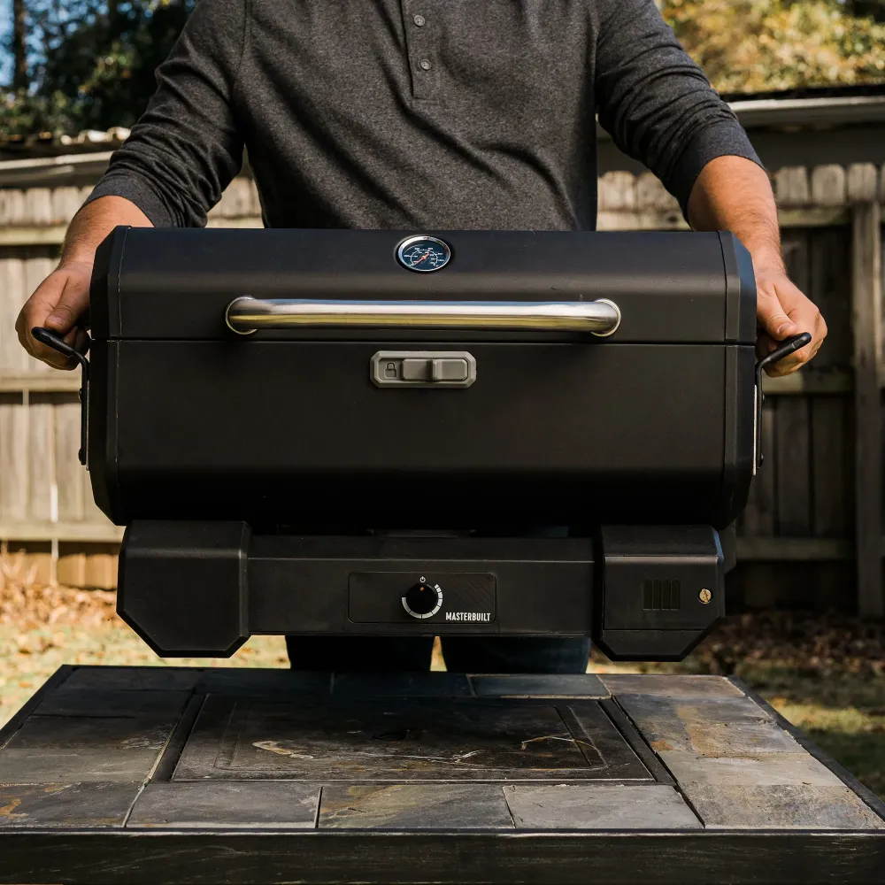 Transportabel kulgrill og rygeovn med vogn