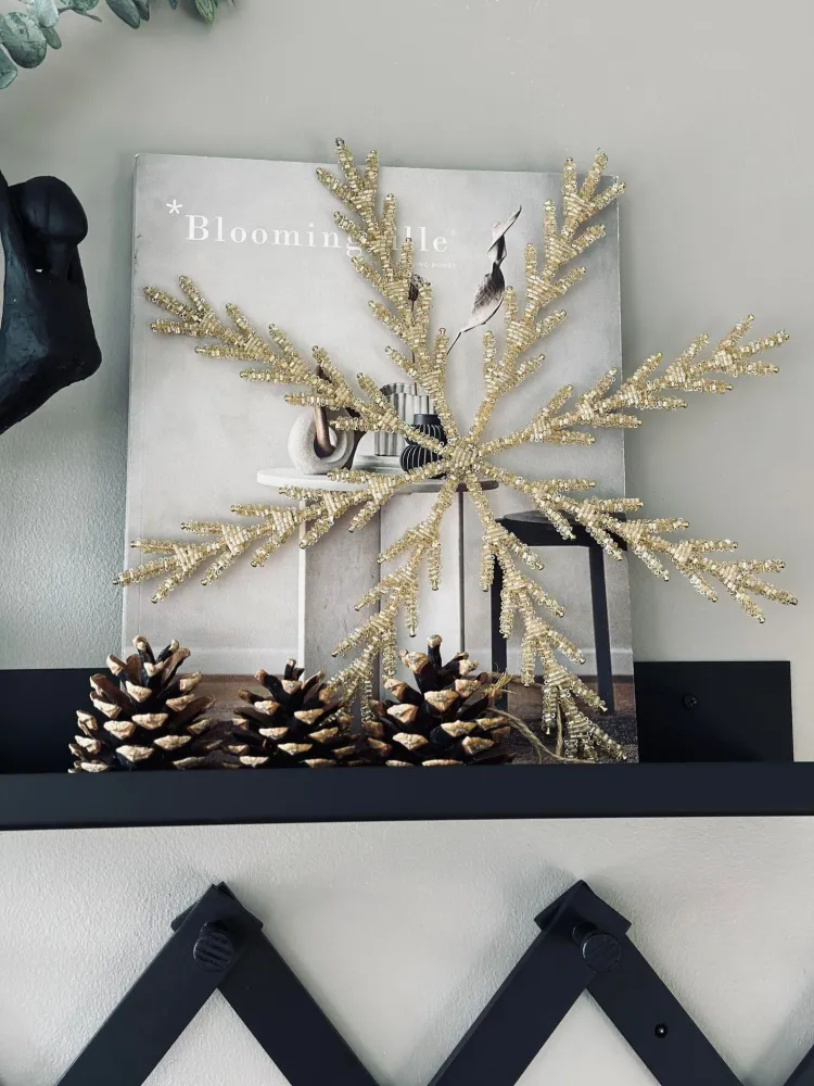 Juleophæng Snefnug mix guld 35cm