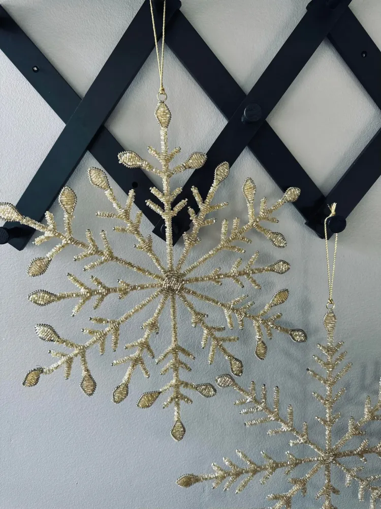 Juleophæng Snefnug mix guld 35cm