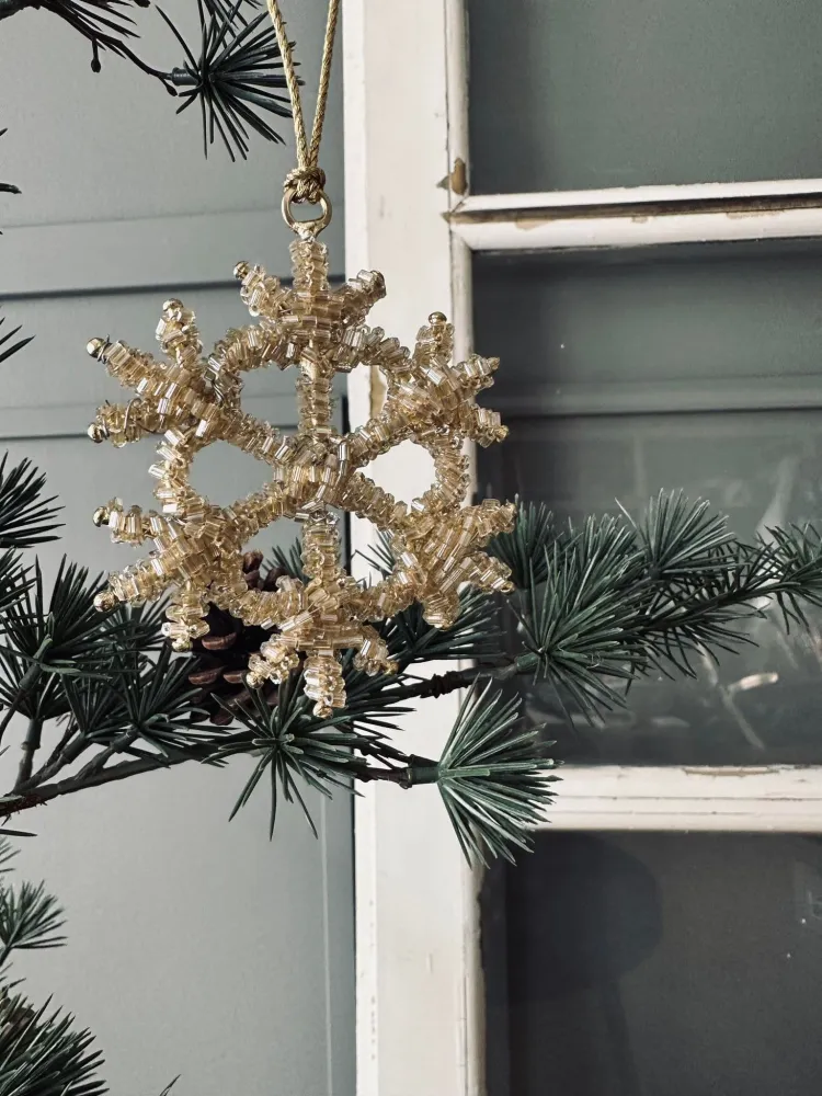 Juleophæng Snefnug mix guld 8cm
