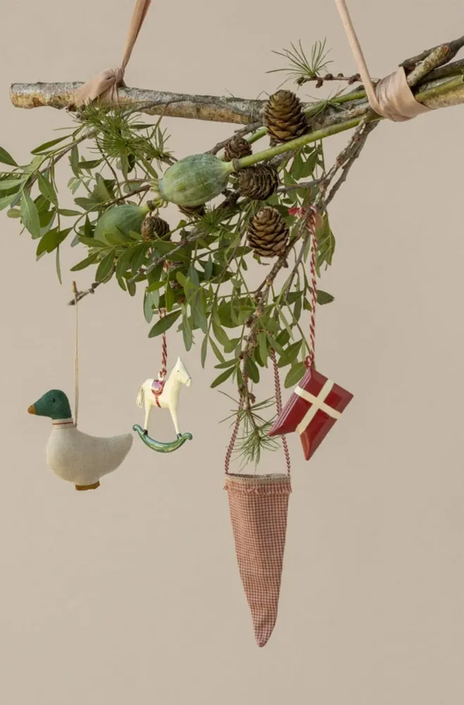 Maileg - Kræmmerhus Ophæng, Tern - Rød