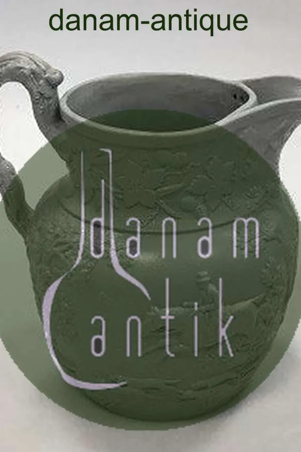 Krug aus Paris, Jacob Petit Kande til vand med jagtscene No 130