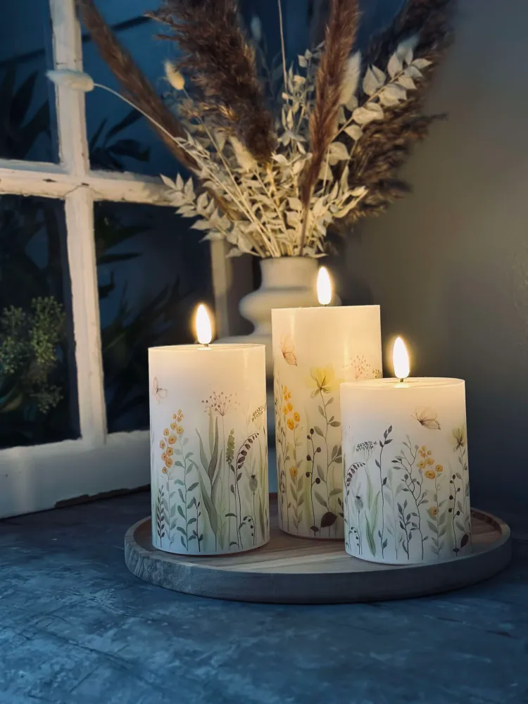 LED WILD FLORA – Sæt med 3 stk og fjernbetjening