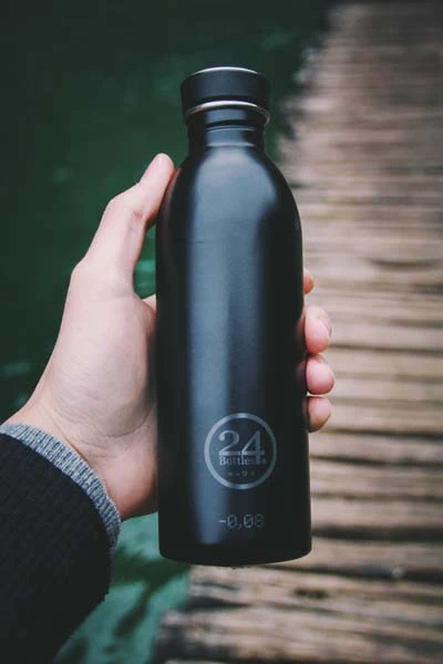 24bottles, Urban vandflaske, sort - 500ml.